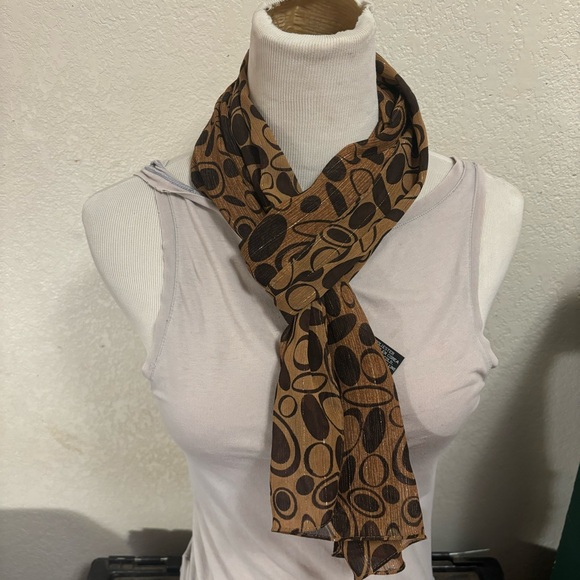 Calvin Klein accent scarf - Picture 10 of 11